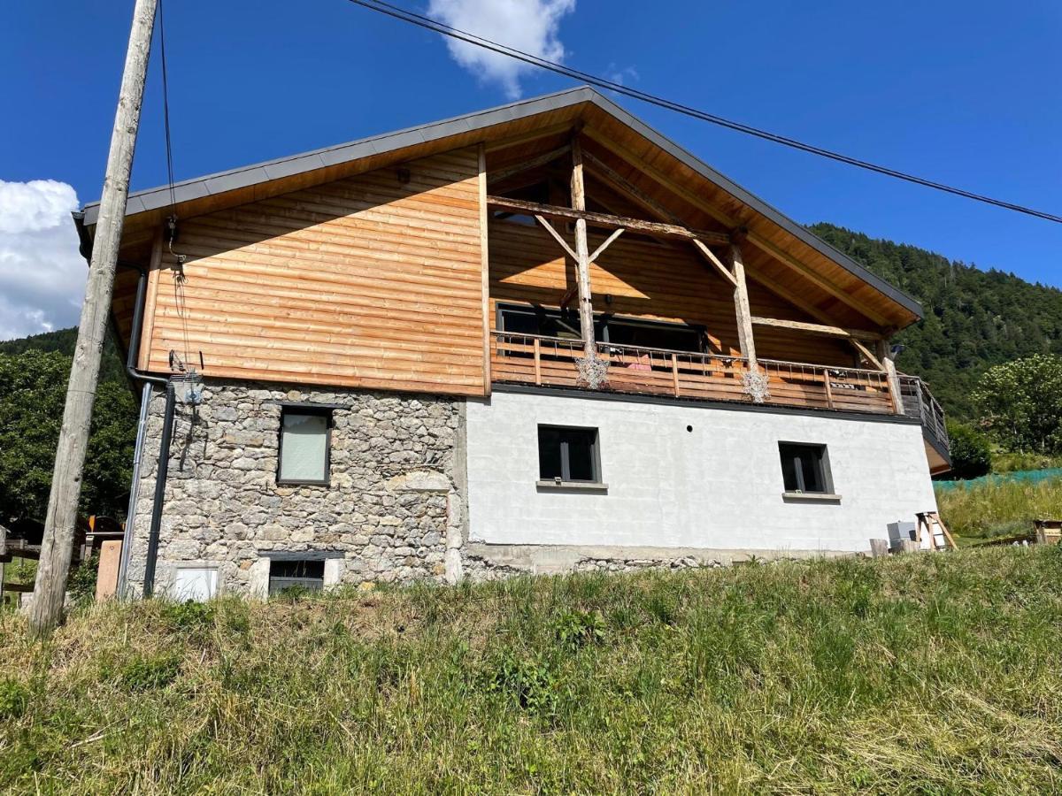Neuf Chalet 4P Le Suet Jacuzzi Privatif Entremont Buitenkant foto